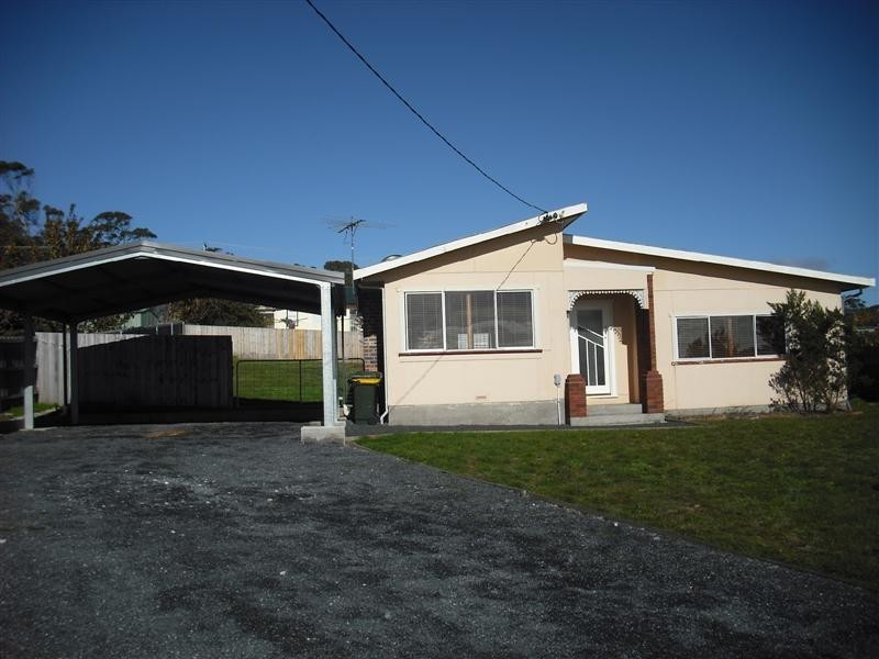 3 Ernest Street, Beauty Point TAS 7270