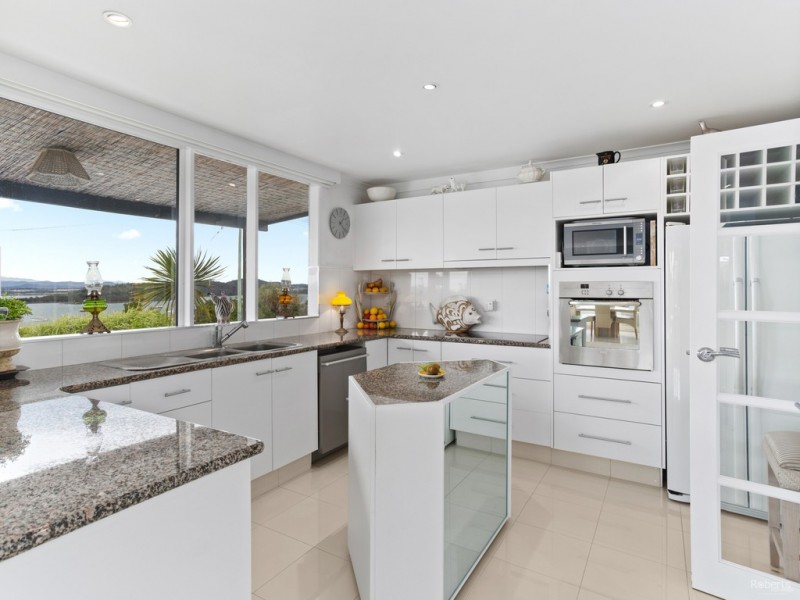 93 Robert Street, Beauty Point TAS 7270