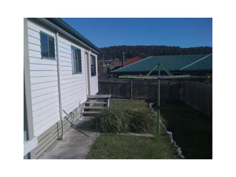 12 Crowther St, Beaconsfield TAS 7270