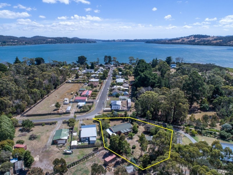 178 Paper Beach Road, Swan Point TAS 7275