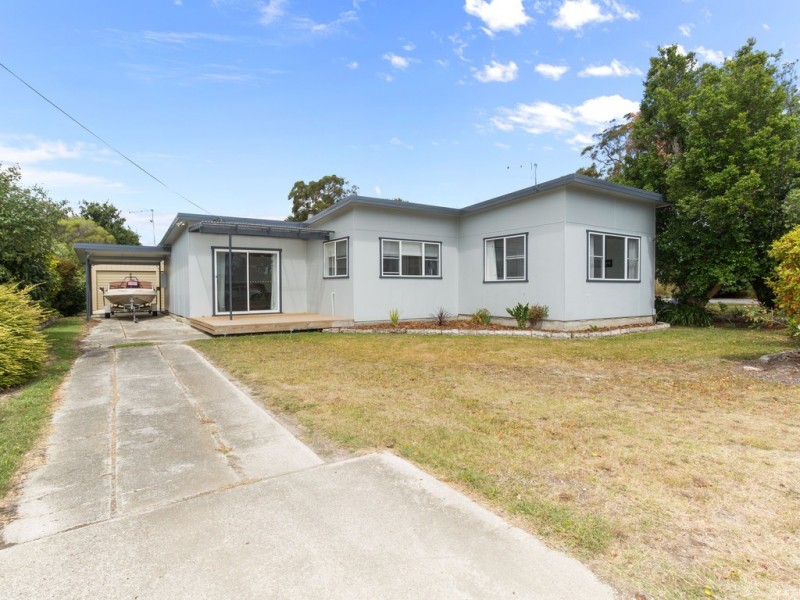 19 West Arm Road, Beauty Point TAS 7270