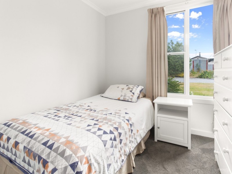 19 West Arm Road, Beauty Point TAS 7270