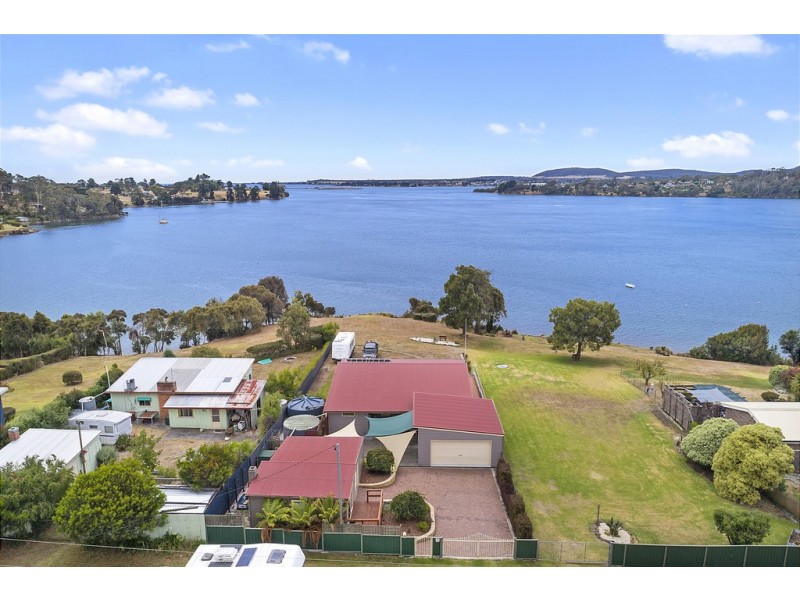 77 Sunset Boulevard, Clarence Point TAS 7270