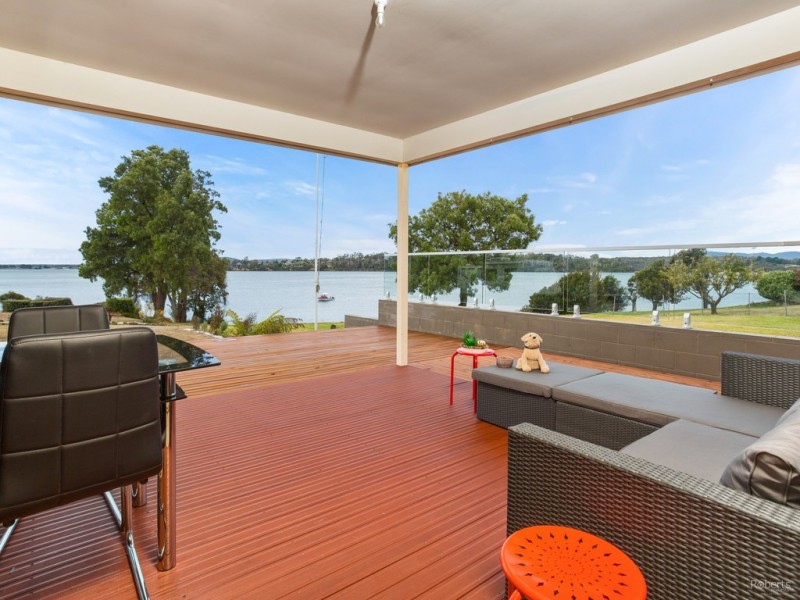 77 Sunset Boulevard, Clarence Point TAS 7270