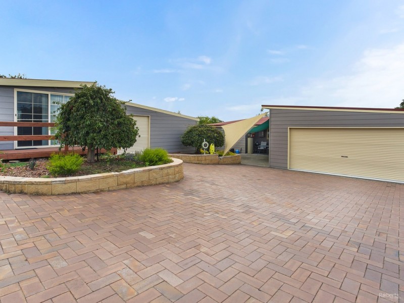 77 Sunset Boulevard, Clarence Point TAS 7270