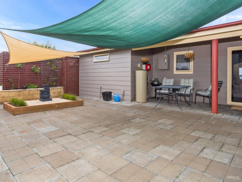 77 Sunset Boulevard, Clarence Point TAS 7270