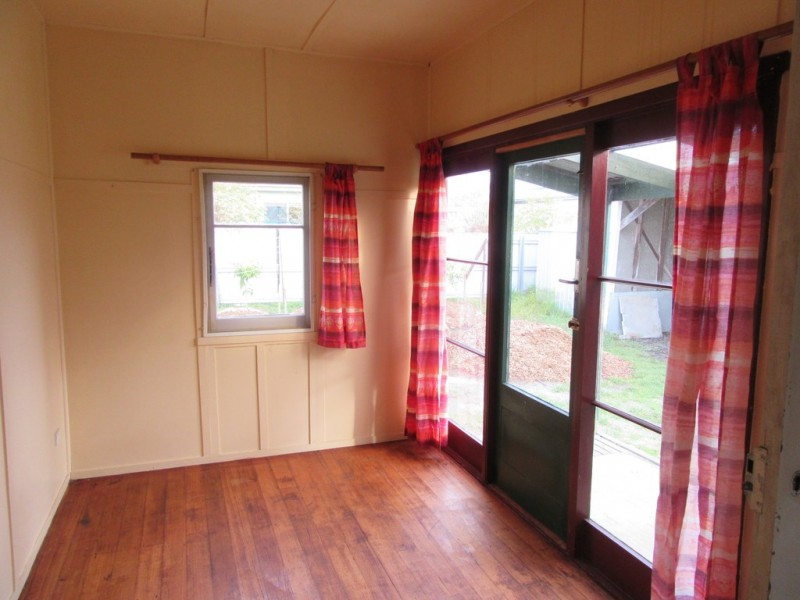7 Lenborough Street, Beauty Point TAS 7270