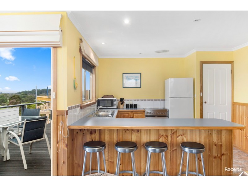 14 Top Road, Greens Beach TAS 7270