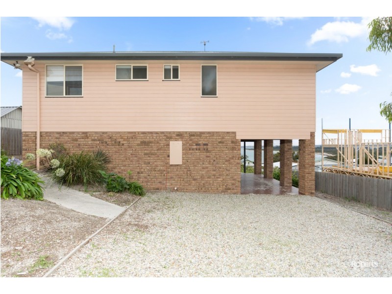 14 Top Road, Greens Beach TAS 7270