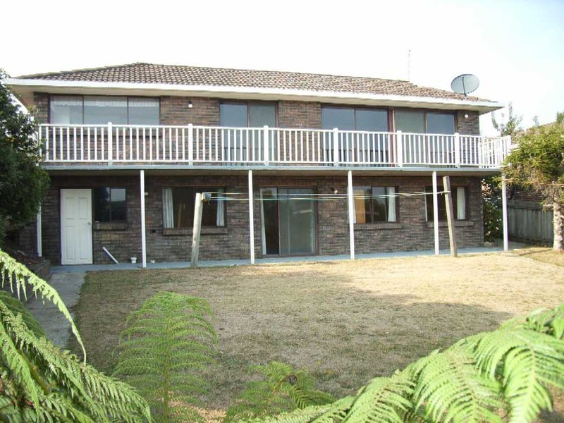 18 Lawrence Street, George Town TAS 7253