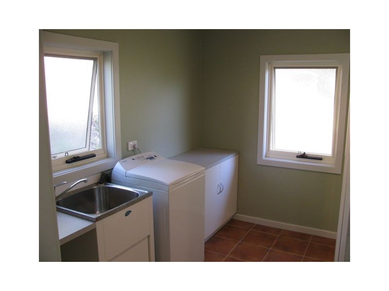 5  Kemps Parade, Beauty Point TAS 7270