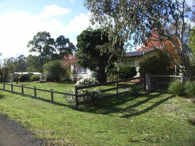 13 Tattersalls Road, Beaconsfield TAS 7270