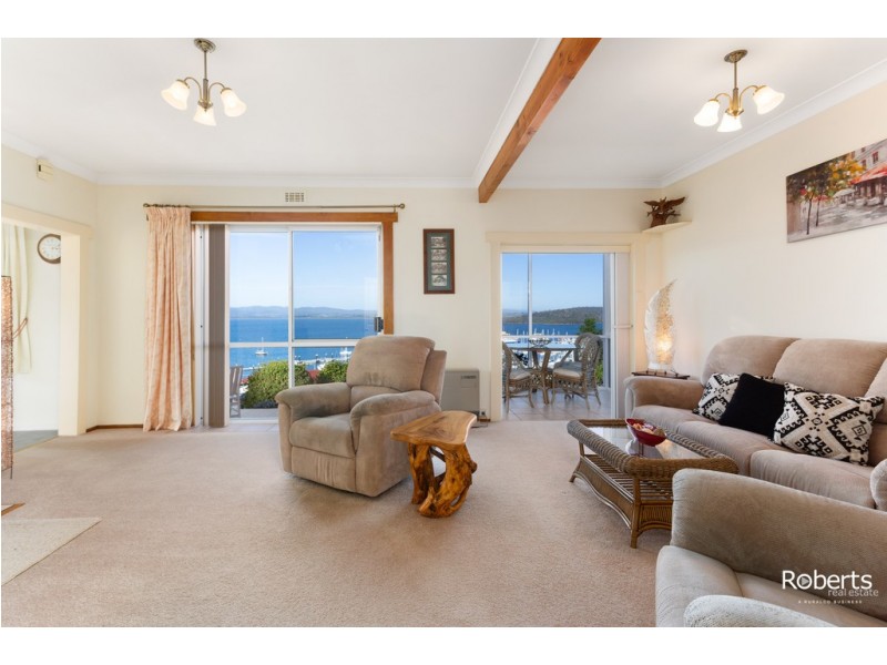 4 Crozier Street, Beauty Point TAS 7270