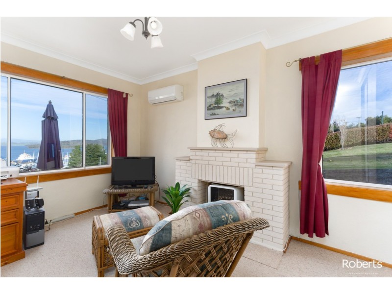 4 Crozier Street, Beauty Point TAS 7270