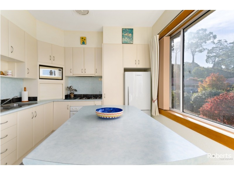 4 Crozier Street, Beauty Point TAS 7270