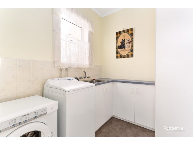 4 Crozier Street, Beauty Point TAS 7270