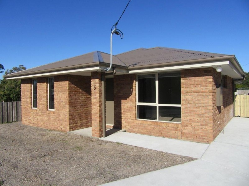 5 Taroona Street, Gravelly Beach TAS 7276