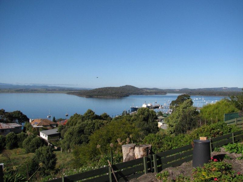 148 Oxford Street, Beauty Point TAS 7270