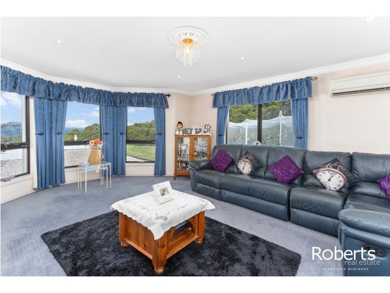 9 Anchorage Court, Clarence Point TAS 7270