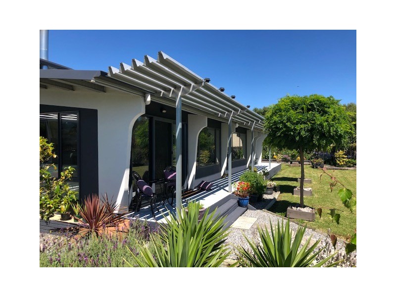6 Carl Court, Swan Point TAS 7275