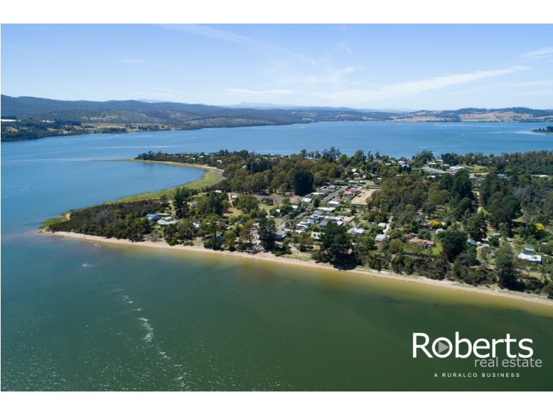 6 Carl Court, Swan Point TAS 7275