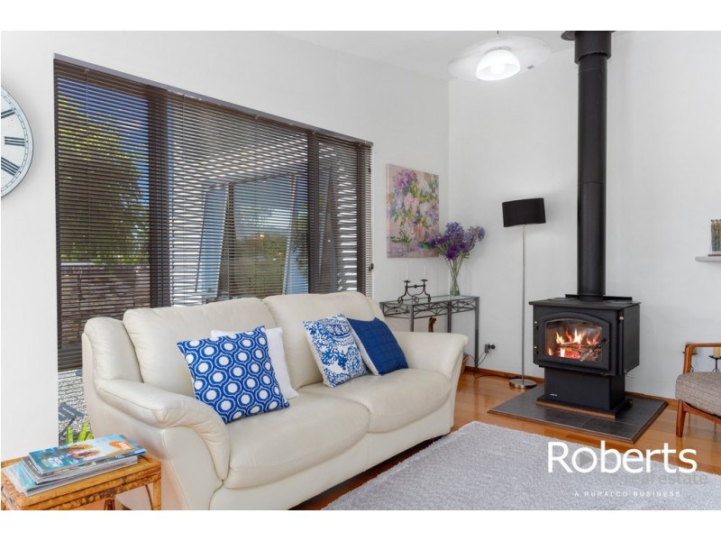 6 Carl Court, Swan Point TAS 7275
