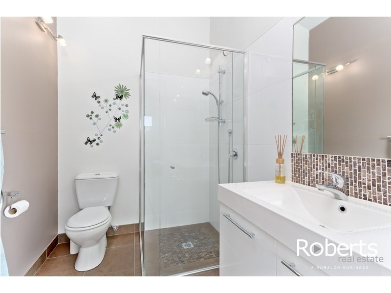 6 Carl Court, Swan Point TAS 7275