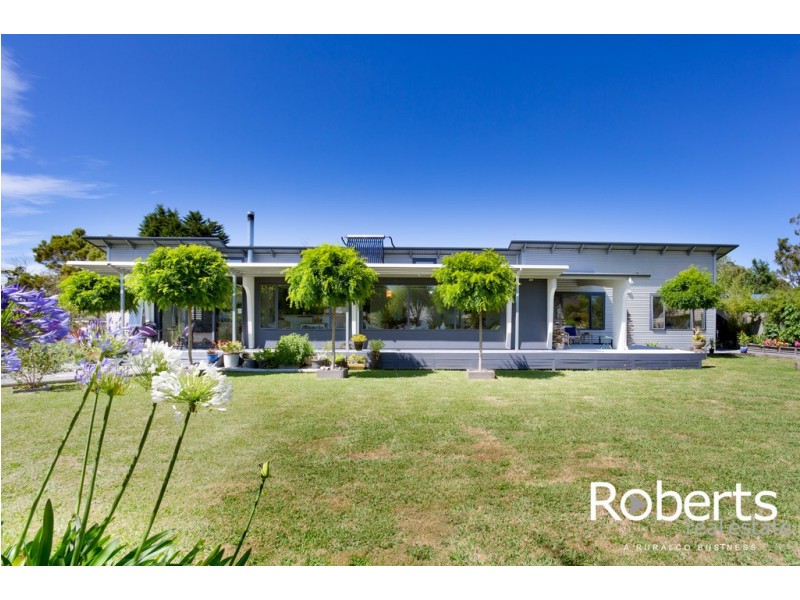 6 Carl Court, Swan Point TAS 7275