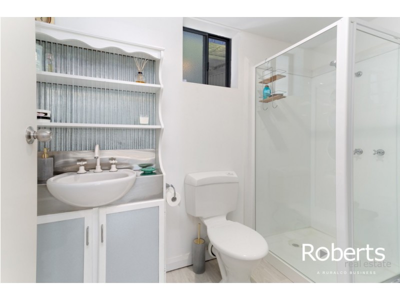 6 Carl Court, Swan Point TAS 7275