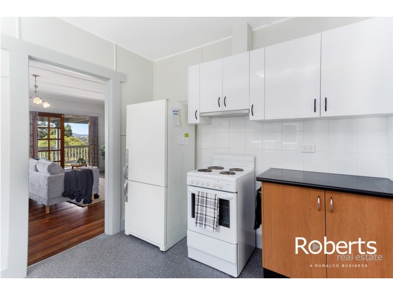 3 Robert Street South, Beauty Point TAS 7270