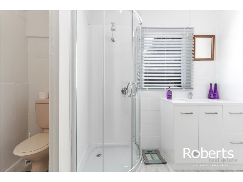 3 Robert Street South, Beauty Point TAS 7270