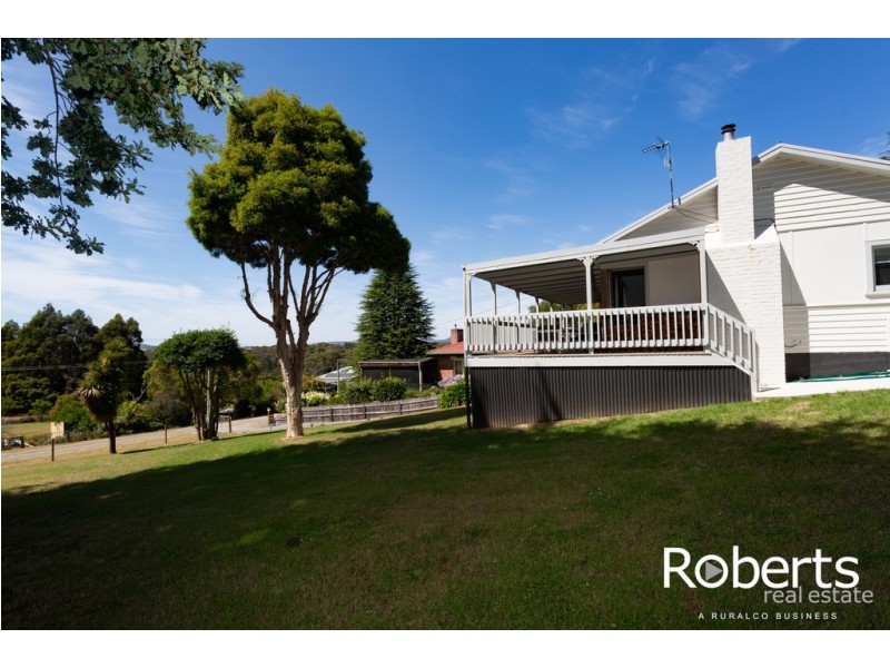 3 Robert Street South, Beauty Point TAS 7270