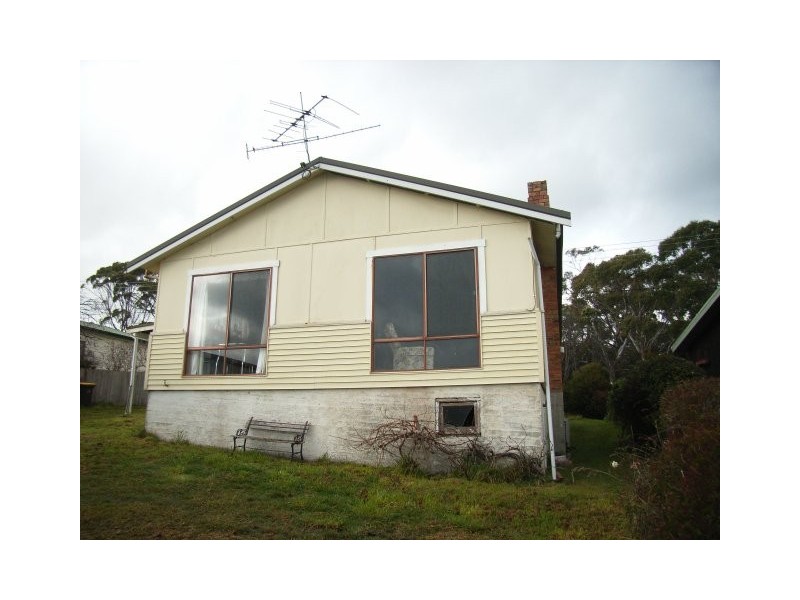 12 Ross Street, Beauty Point TAS 7270