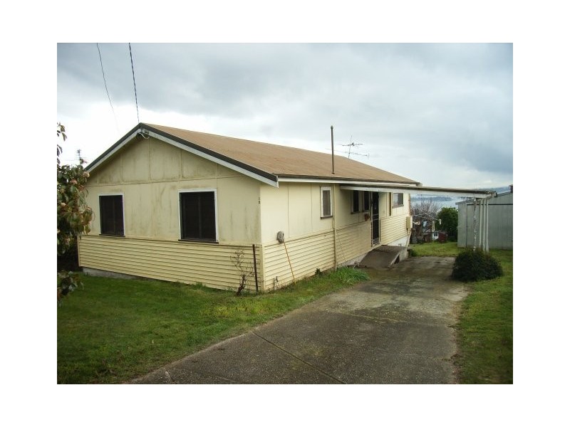 12 Ross Street, Beauty Point TAS 7270