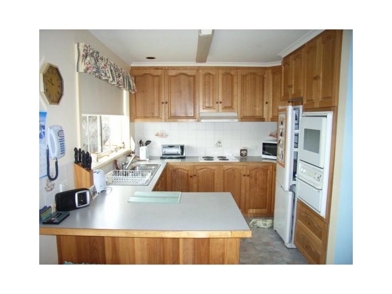 16 Garrett Street, Beauty Point TAS 7270