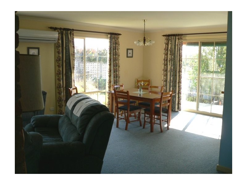 16 Garrett Street, Beauty Point TAS 7270