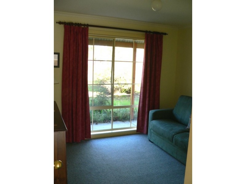 16 Garrett Street, Beauty Point TAS 7270