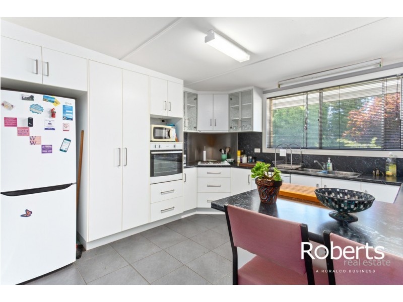 222 Denmans Road, Flowery Gully TAS 7270
