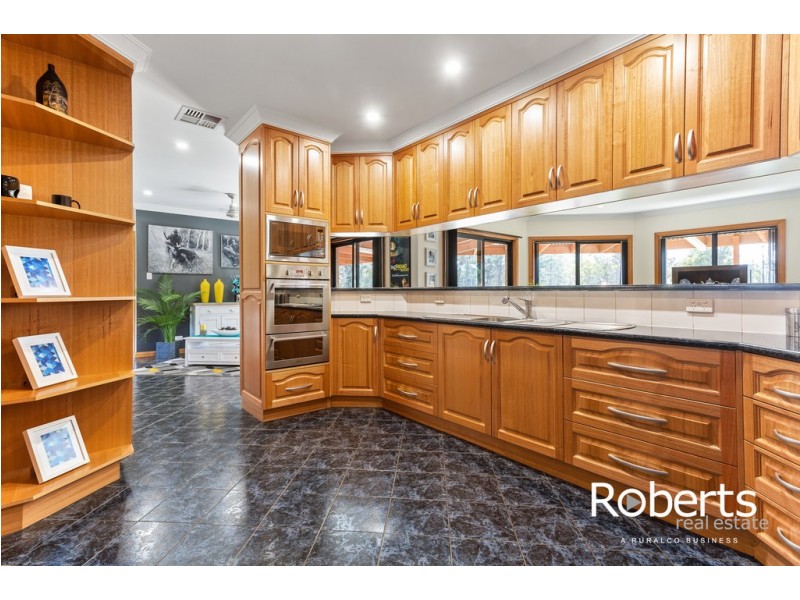 122 Bowens Jetty Road, Beaconsfield TAS 7270