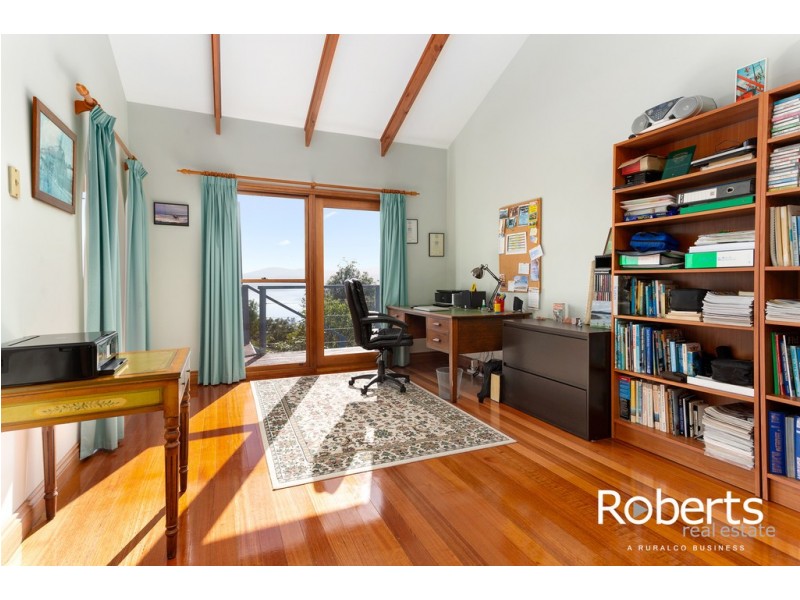 4 Lanena Crescent, Lanena TAS 7275