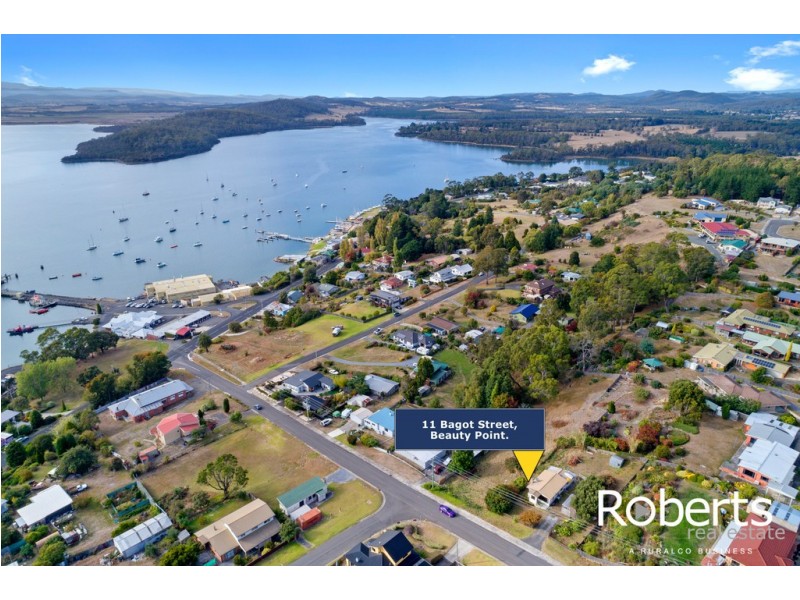 11 Bagot Street, Beauty Point TAS 7270