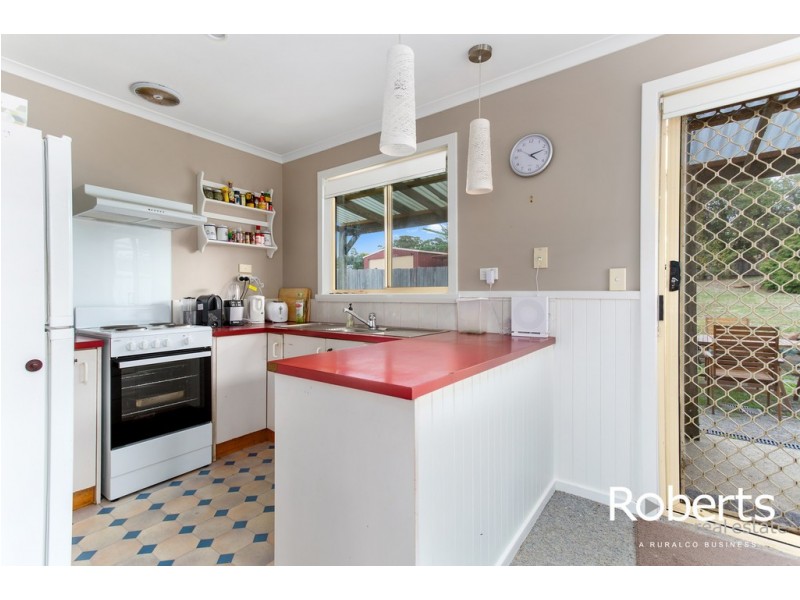 165 Gravelly Beach Road, Gravelly Beach TAS 7276
