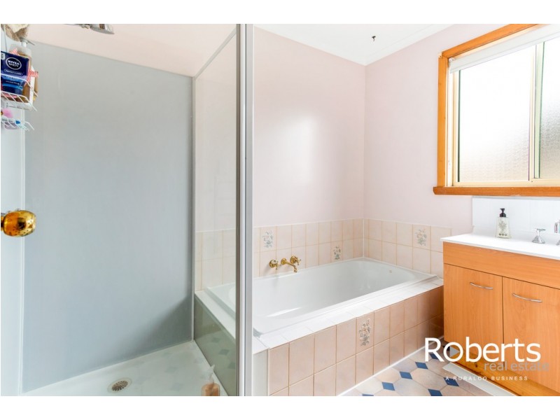 165 Gravelly Beach Road, Gravelly Beach TAS 7276