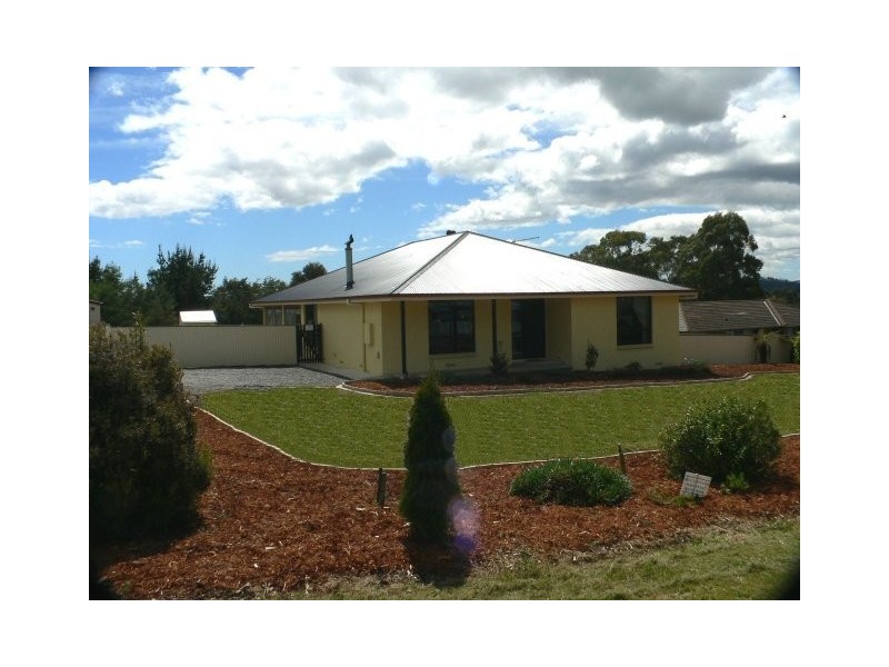 20 Weld Street, Beaconsfield TAS 7270