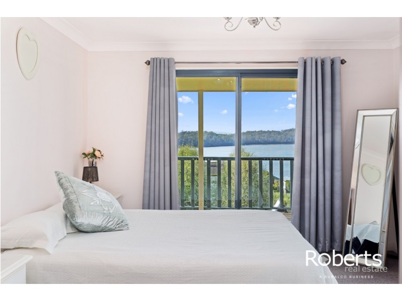 3 Augustus Street, Beauty Point TAS 7270