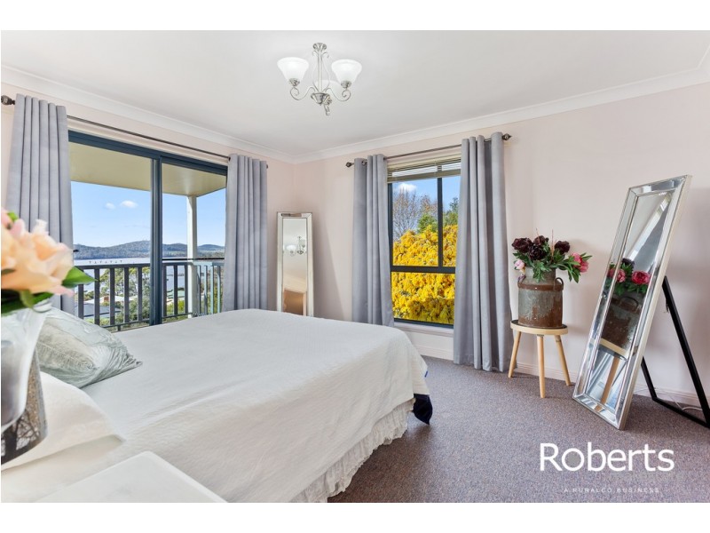 3 Augustus Street, Beauty Point TAS 7270