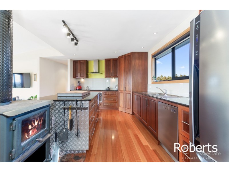 128 Long Plains Road, Exeter TAS 7275