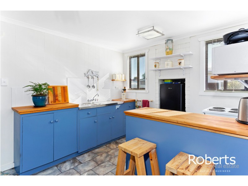9 Beatty Street, Beauty Point TAS 7270