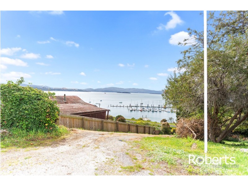 141 Flinders Street, Beauty Point TAS 7270