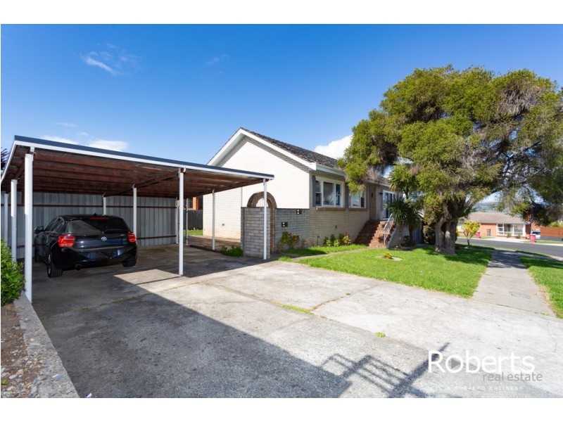 12 Helenwood Grove, Newnham TAS 7248